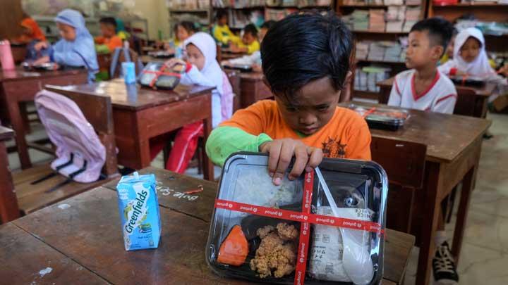 Uji Coba Program Makan Bergizi Free of charge di Solo: Cukup Mewah karena Disubsidi Dana CSR