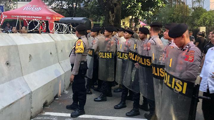 Polisi Jaga Ketat Kantor KPU