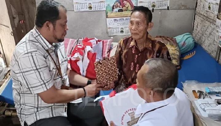 Kisah Mbah Sarno, Mantan Militer Sukarela Tinggal di Gubuk Bekas Kandang Kini Dapat Bantuan Presiden