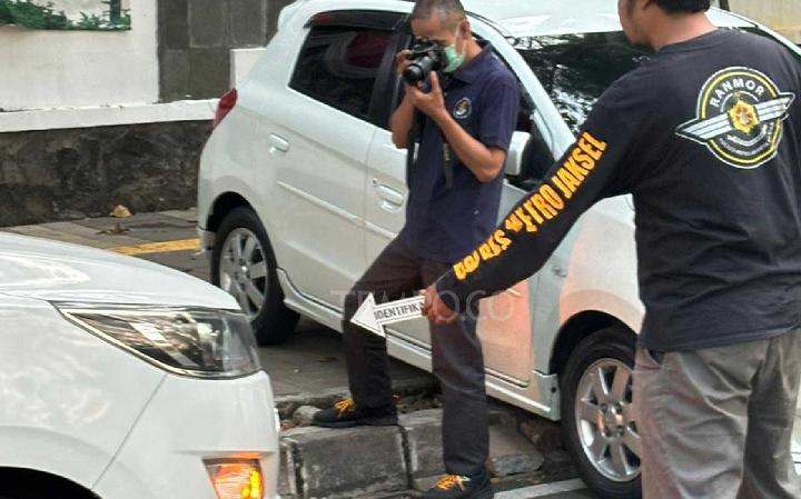 Polisi Olah TKP Pengrusakan Mobil Wartawan Bocor Alus Pace