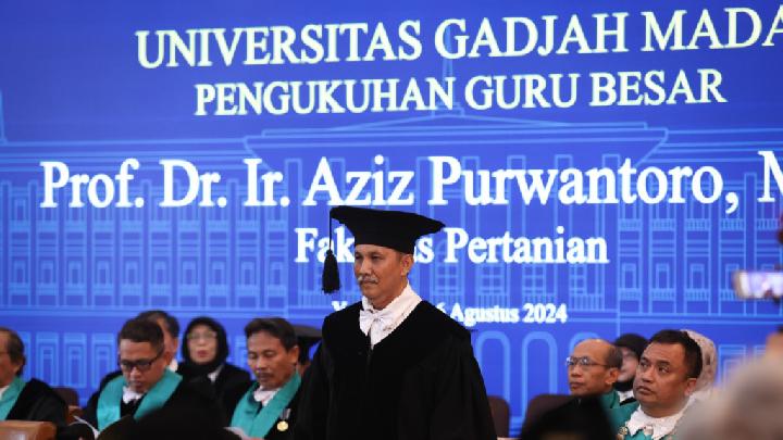 Melalui Inovasi Bioteknologi Tanaman Hias, Aziz Purwanto Raih Gelar Guru Besar di UGM