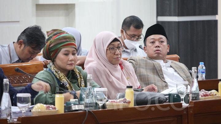 Pansus Haji Gali Peran Menteri Agama dalam Pengalihan Kuota Haji 2024