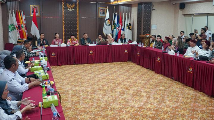 KPU Jakarta Skors Rapat Pleno Penetapan Bakal Calon Perseorangan Dharma Pongrekun-Kun