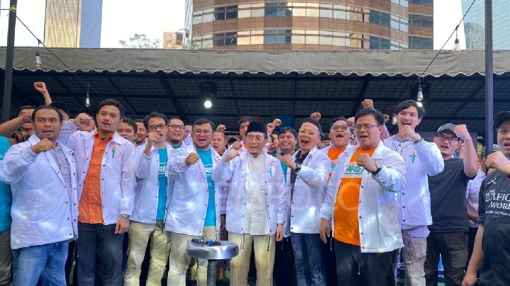 Suswono Teken Kontrak Politik dengan Relawan Barista Jakarta, Ini Isinya