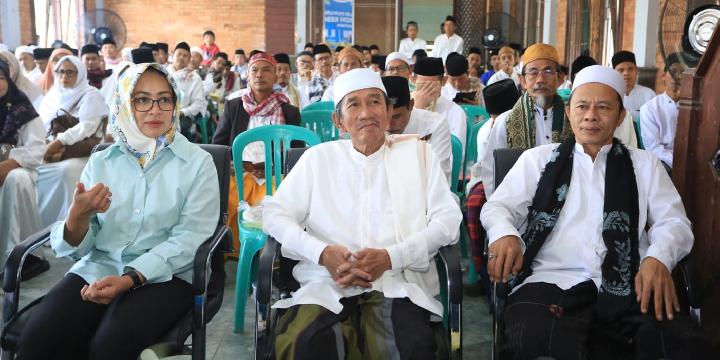 Airin Siapkan Beasiswa Santri dan Program Wirausaha Pesantren di Banten