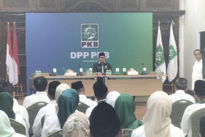 PKB Minta Prabowo Naikkan Gaji dan Tunjangan Anggota DPRD