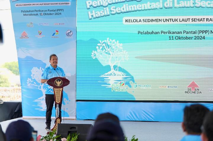 Menteri Trenggono Manfaatkan Hasil Sedimentasi Laut Untuk Rehabilitasi Kawasan Morodemak