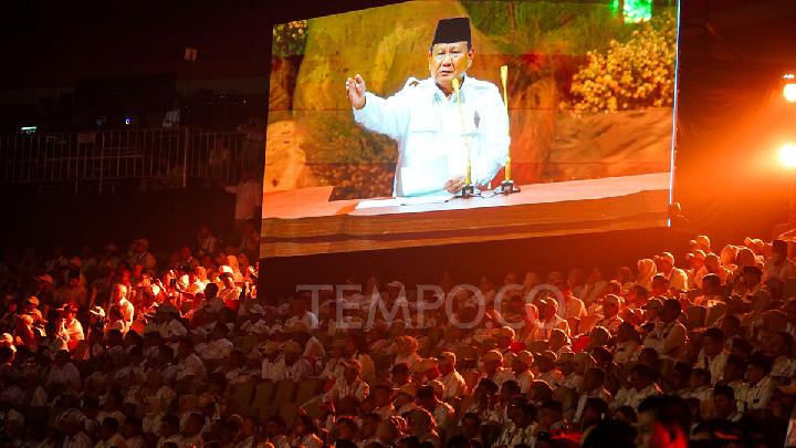 Prabowo Protes Kinerja Kabinetnya Dikritik setelah 100 Hari Pertama