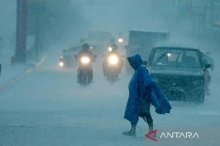 Prakiraan Cuaca Ekstrem, 6 Provinsi Potensi Alami Hujan Sangat Lebat