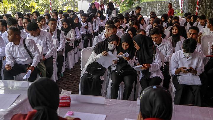 DPR Sebut Alasan Penundaan Pengangkatan CPNS karena Hambatan Anggaran Daerah