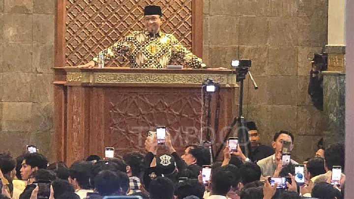 Anies Isi Ceramah Ramadan di UGM, Soroti Infrastruktur Pendidikan