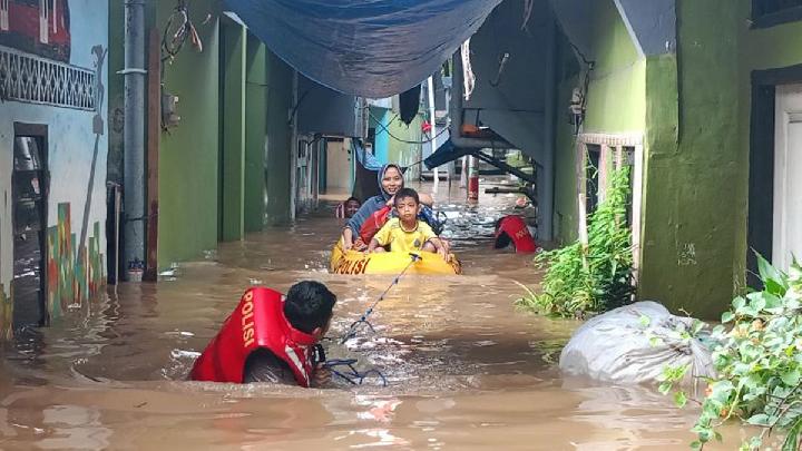 Replace Banjir Jakarta: 62 RT dan 4 Ruas Jalan Masih Tergenang