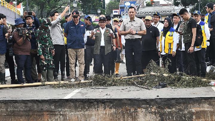 Wali Kota Bekasi Ungkap Penyebab Bau Gasoline Bocor yang Dikeluhkan Masyarakat Sejak Semalam