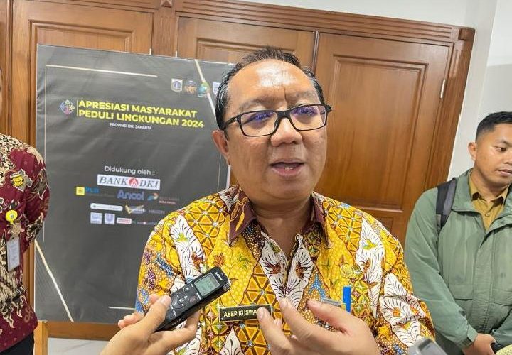 Pemprov Jakarta Kerahkan 1.050 Petugas Kebersihan saat Peringatan Hari Buruh