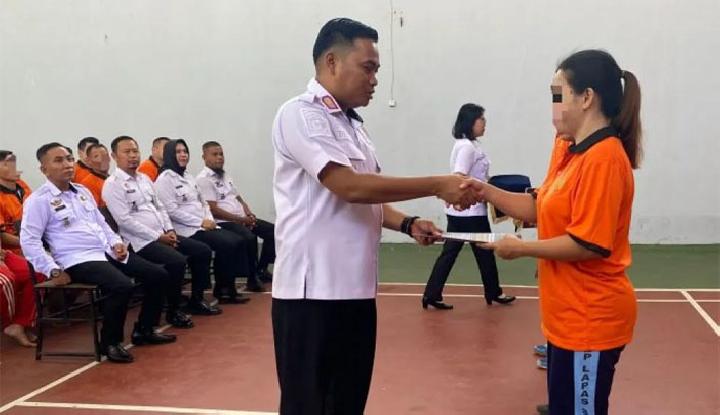 1.077 Napi dan 2 Anak Binaan Terima Remisi Waisak dan Pengurangan Masa Tahanan