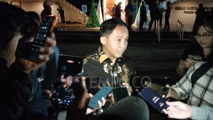 Raja Juli Sebut PSI Sangat Mungkin Ganti Kaesang dengan Ketua Umum Baru